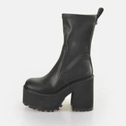 Buffalo Killah Sock Boot